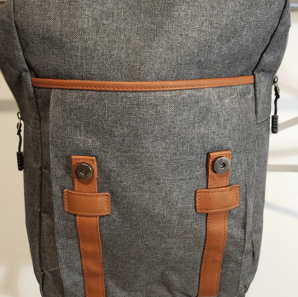 Wo Wang Gray and Brown Men's Backpack